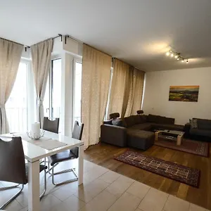 high-quality-in-the-heart-of-stuttgart-3.stuttgart-hotel.com/