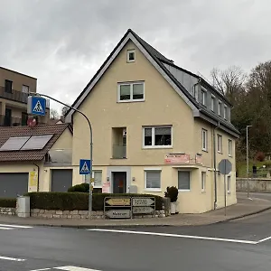 pension-wauri-ferienwohnung-schonbuch-zweites-obergeschoss.stuttgart-hotel.com/